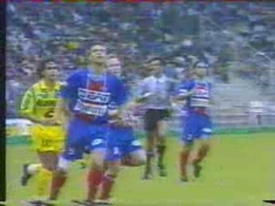 Football- fc Nantes but du siecle commentaire
