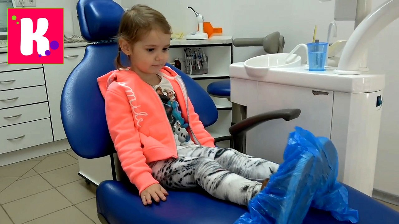 ВЛОГ на приеме у зубного доктора Лечим зубки Рычащие детки Катя и Макс катаются на лошадях новое видео на канале 2016