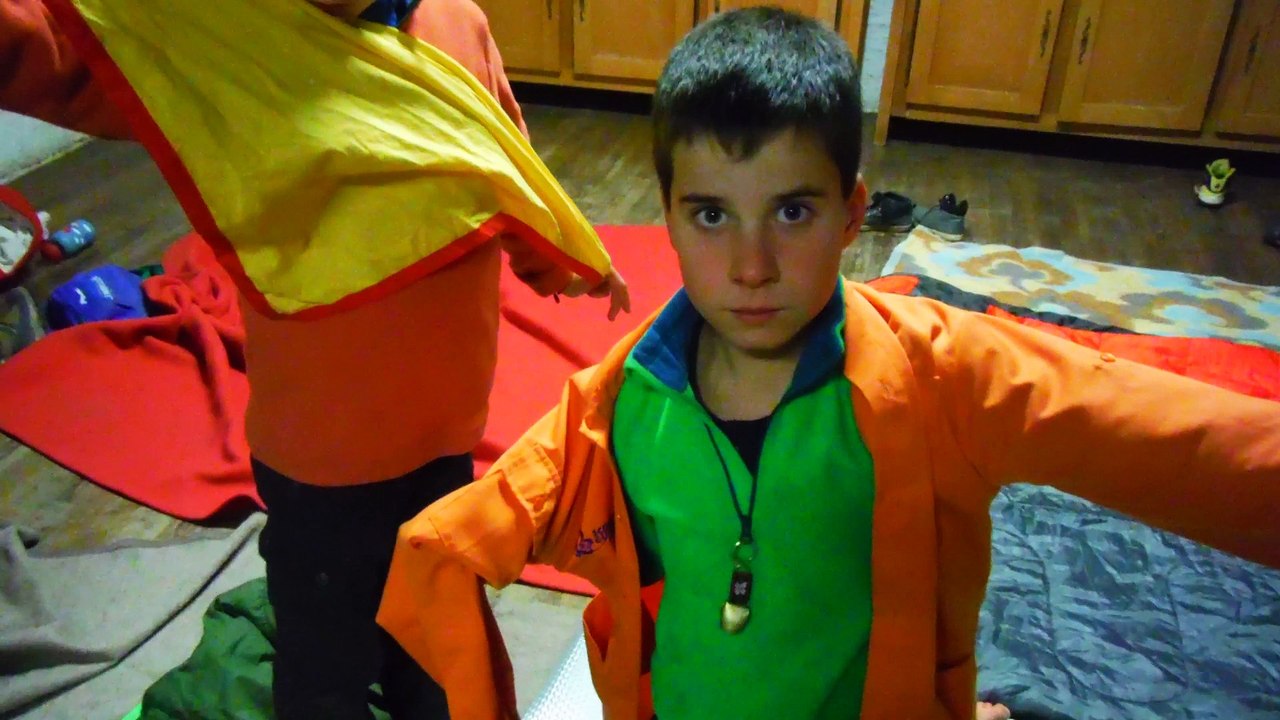 Mannequin challenge louveteaux-jeannettes