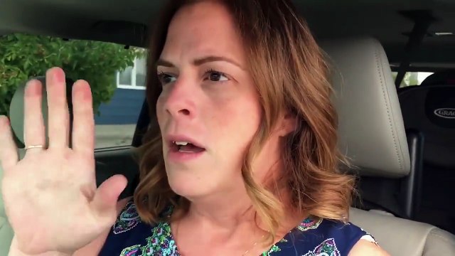 Peur de sa vie, elle trouve une souris dans sa voiture