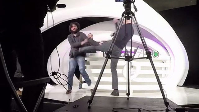 Alain Soral frappe Daniel Conversano (Niveau Zéro)