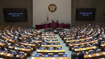 South Korea: Parliament to vote on impeaching President Park Geun-hye