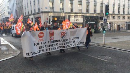 Le cortège rue de Siam