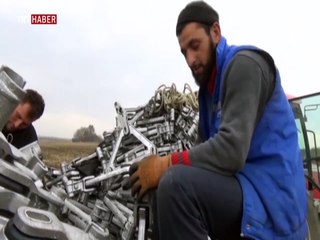 Ekmeklerini "yüksek gerilim"den çıkarıyorlar