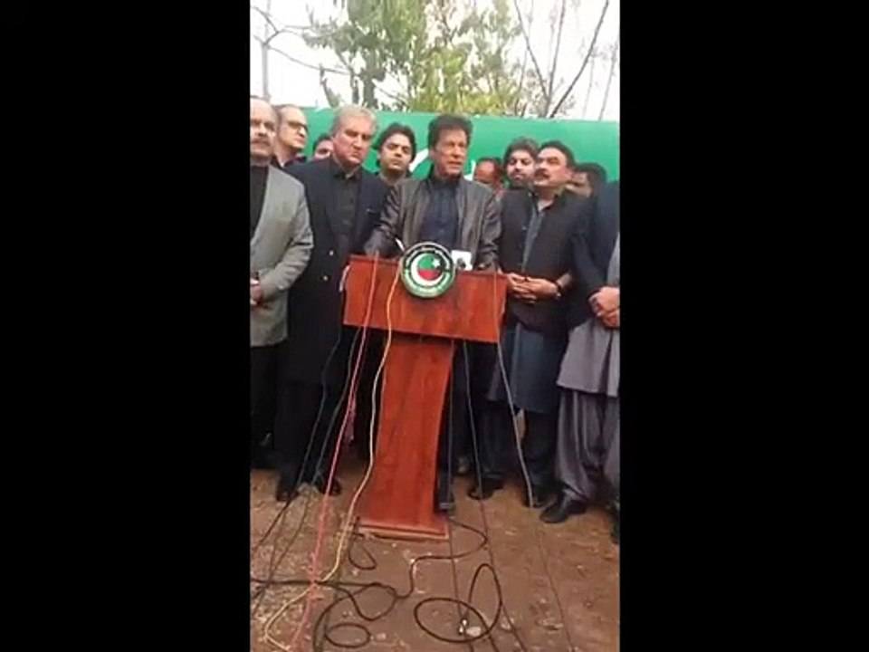 Imran Khan Started Crying After the Death of Junaid Jamshed & Others