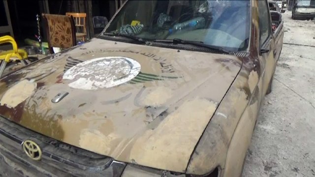 Tropas sírias retiram civis de Aleppo