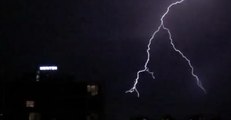 Spectacular Electrical Storm Lights Up Sydney Skies