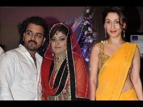 Toshi's Wedding Recption | Hot Manjari Phadnis