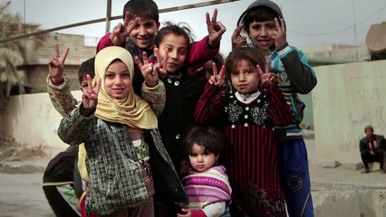 القوات العراقية تقوم بعمليات بحث داخل حي البكر في الموصل