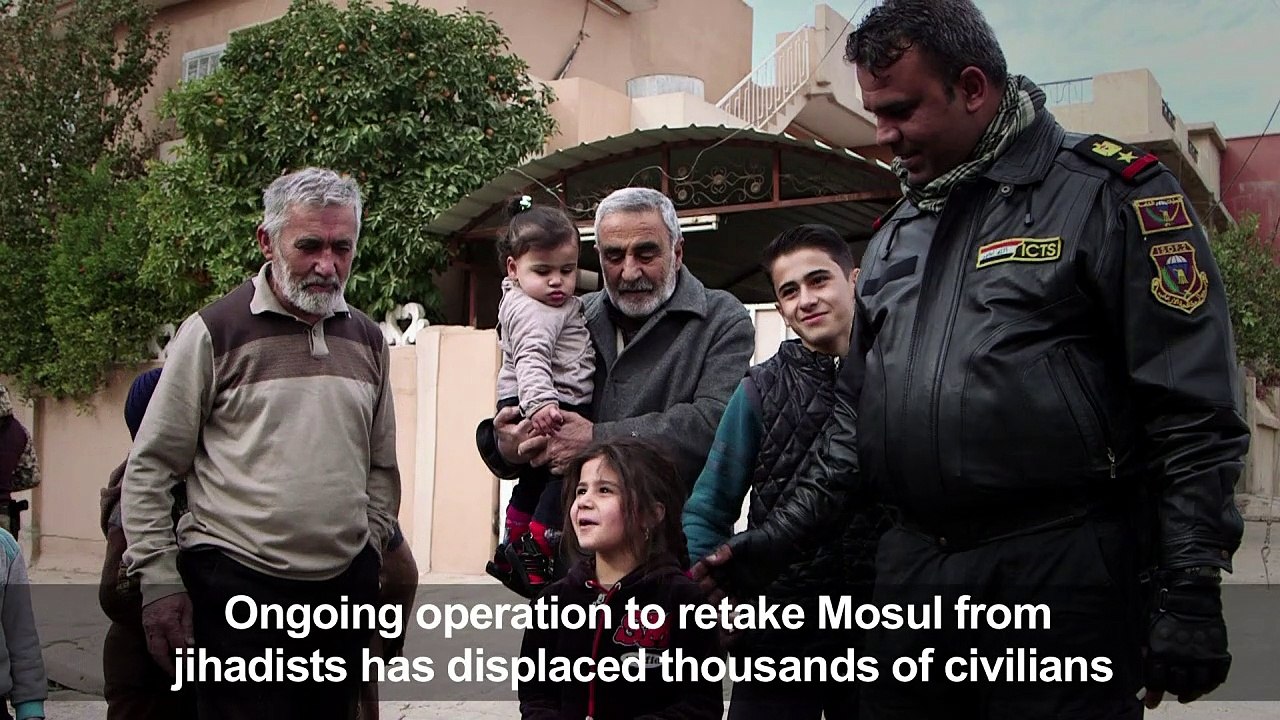 Iraqi troops search Mosul neighbourhood recaptured from IS group