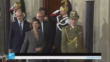 مشاورات في إيطاليا للخروج من أزمة سياسية