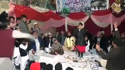 جسے نعت سننے کا شوق ھے وہ اس بچی کی نعت ضرور سنے۔۔۔۔۔ سبحان اللہ