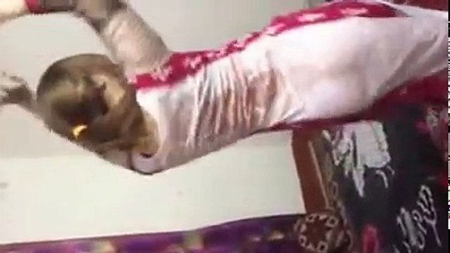 Hot Indian Bhabhi Dance In Home