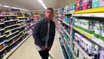 Ben Phillips - Itchy Pants PRANK!