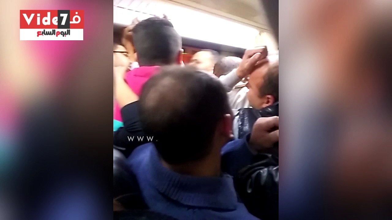 قارئ يشارك "صحافة المواطن" بفيديو لمترو المرج يسير وأبوابه مفتوحة