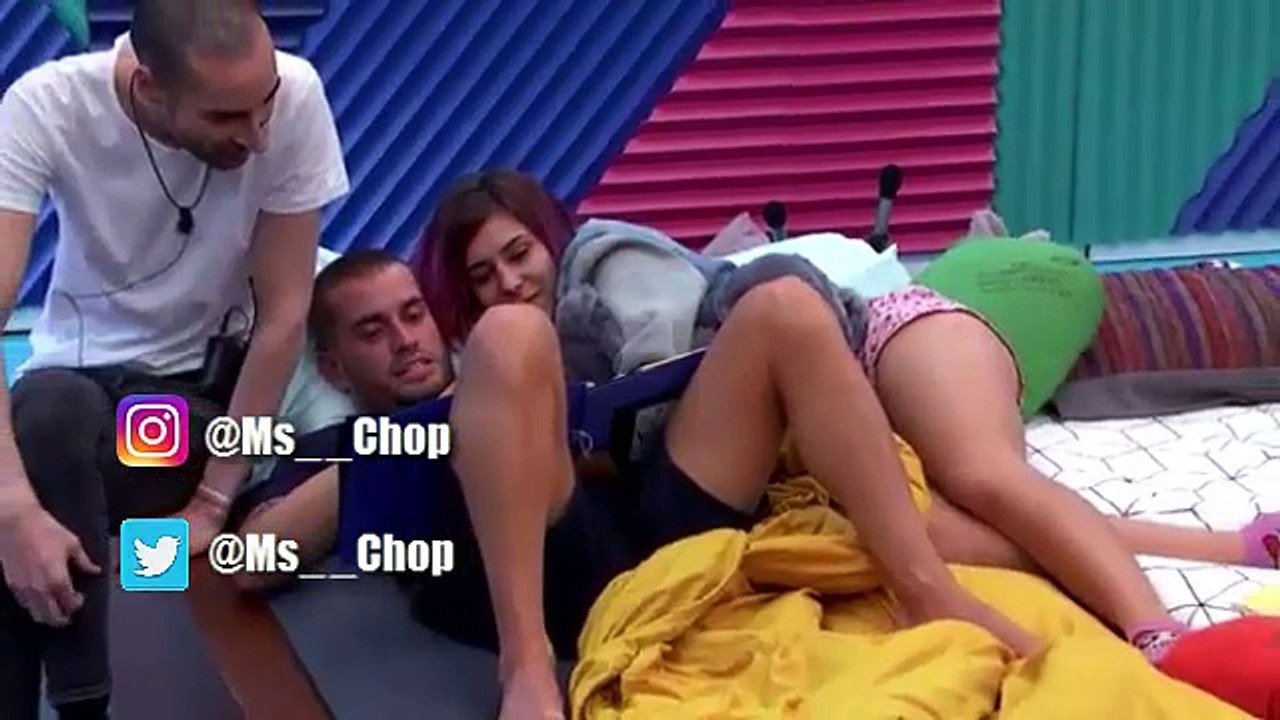 GRAN HERMANO 17 - Rodri y Bea ven las fotos y dedicatorias del regalo de Rodri - 09/12/16