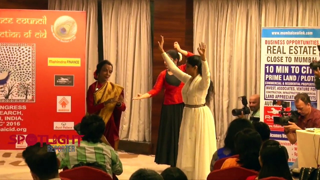 Aishwarya Rai Bachchan At 49th World Congress on Dance Part 3/3 2016