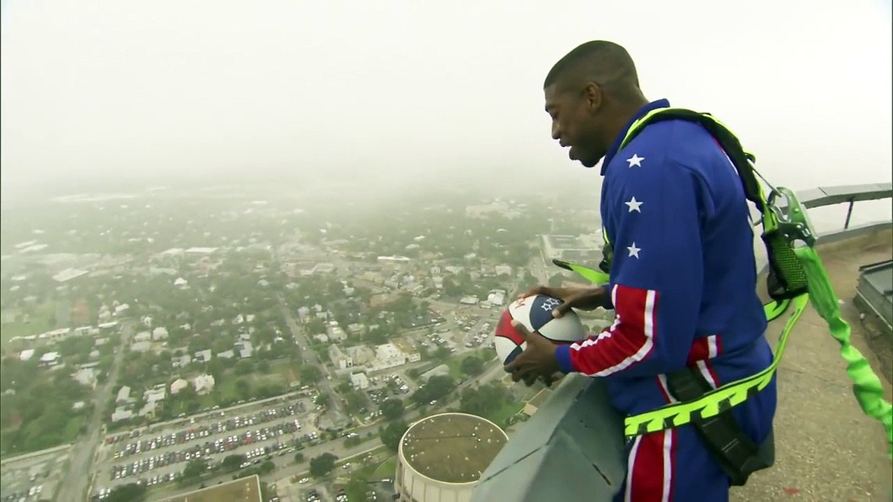 Un panier de dingue marqué à 177 mètres de haut