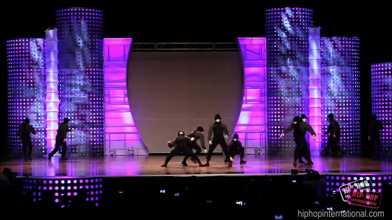 les twins vs jabbawockeez