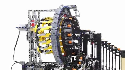Tüm Gün İzleyebileceğiniz Lego'dan Yapılan Harika Sistem