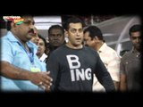 Salman Khan's Wardrobe Malfunction