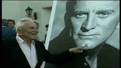 Kirk Douglas, el eterno gladiador cumple 100 años