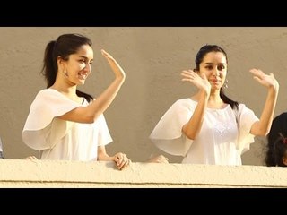 CUTE Shraddha Kapoor Waves To Fans Outisde House