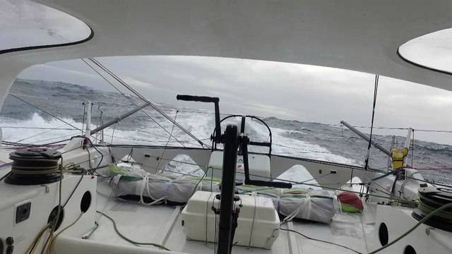 J34 : Jean Le Cam file à 26 noeuds / Vendée Globe