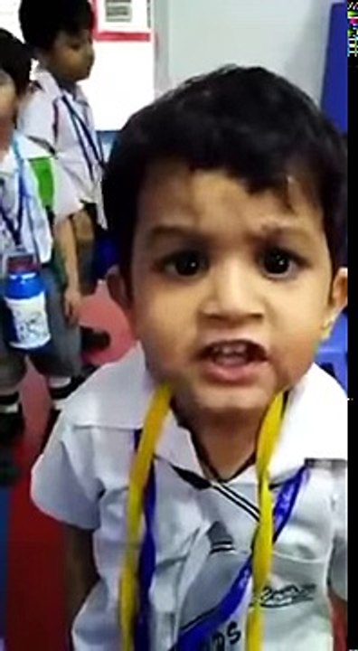 Kid Singing Gulabi Aankhein Jo Teri Dekhi