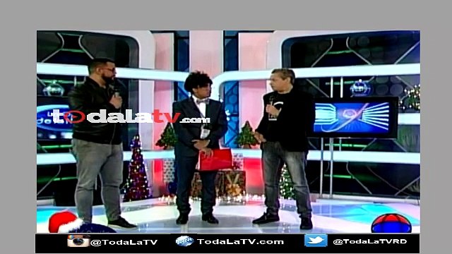 El Sr Alen Gualarga (Gerald Ogando) comenta las incoherencias de las bailarinas LIDOM-La Opcion De La Noche-Video