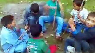 Kashmiri children chanting Azadi