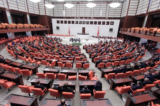Anayasa değişiklik teklif metni Meclis'e yarın sunulacak
