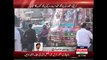 کراچی میں الطاف حسین کے حامیوں کی پولیس کے ساتھ لڑائی - Express News