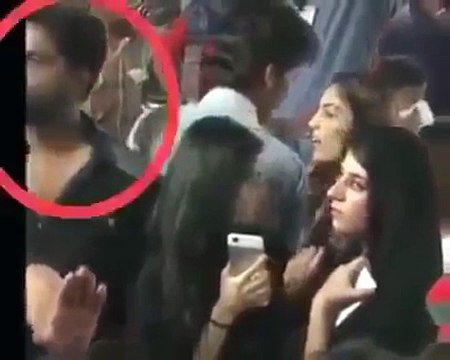 PTI jalsa kis paki girls