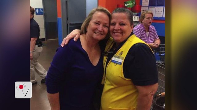 Tim McGraw's Mother Spreads Holiday Cheer at a Florida Walmart