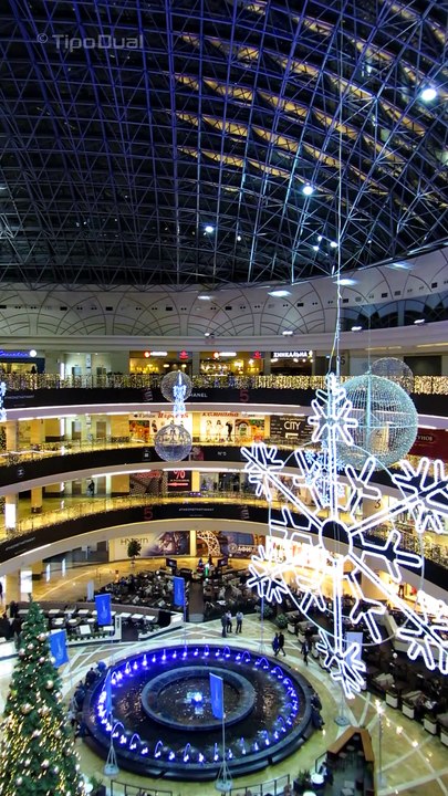 Musical dancing fountain has failed during the dance