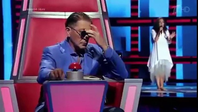 Cette russe chante une chanson de Youssou Ndour lors de son audition à The Voice