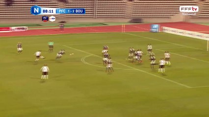 Coup franc avec une frappe lointaine