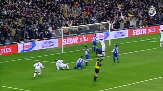 O Real Madrid joga contra o Deportivo e o seu treinador marcou este golo há 14 anos