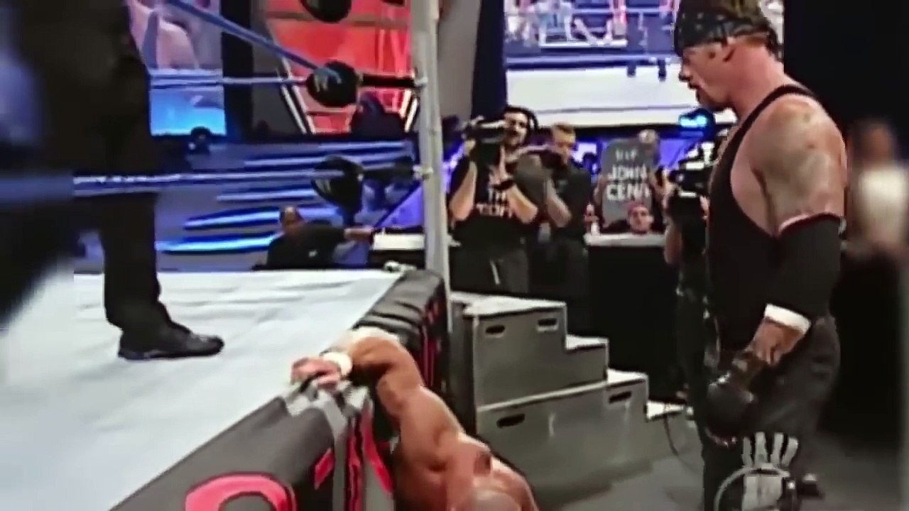 ĐÔ VẬT MỸ WWE Undertaker vs John cena TRẬN CHIẾN ĐẪM MÁU