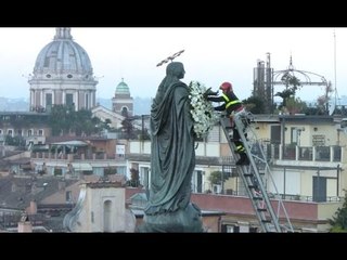 Roma - Immacolata, posa "volante" della corona alla Madonna (09.12.16)