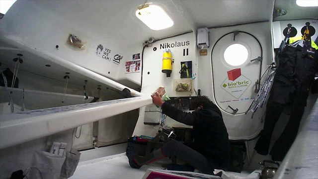 J35 : Atelier cuisine par 30 noeuds de vent avec Jean Le Cam / Vendée Globe