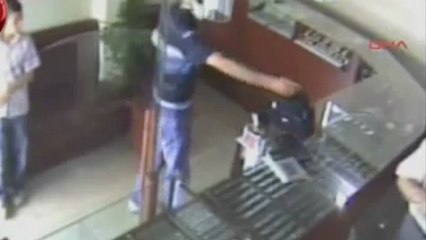 Un enfant de 12ans empêche un braquage