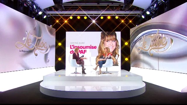 Daphné Burki très émue dans Le tube sur Canal Plus - Regardez