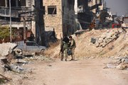 Militants are fleeing Aleppo disguised as civilians. Боевики бегут из Алеппо