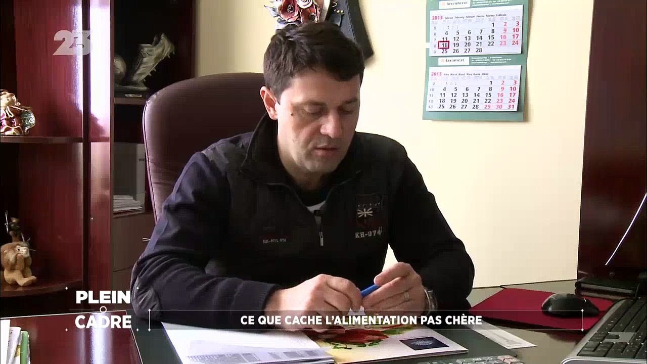 Plein.cadre.Ce.que.cache.02-cut