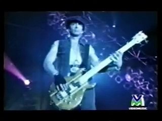 Bon Jovi - In These Arms (Live In Milan '93) (360p_30fps_H264-96kbit_AAC)