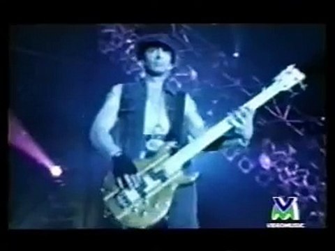 Bon Jovi - In These Arms (Live In Milan '93) (360p_30fps_H264-96kbit_AAC)