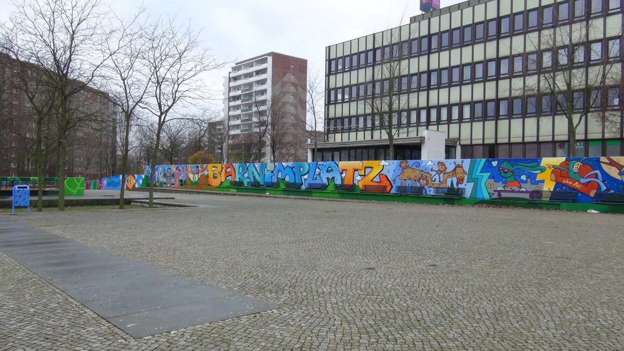 neues Graffiti auf dem Barnimplatz