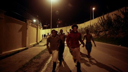 Hundreds of African migrants cross border fence into Spanish enclave of Ceuta